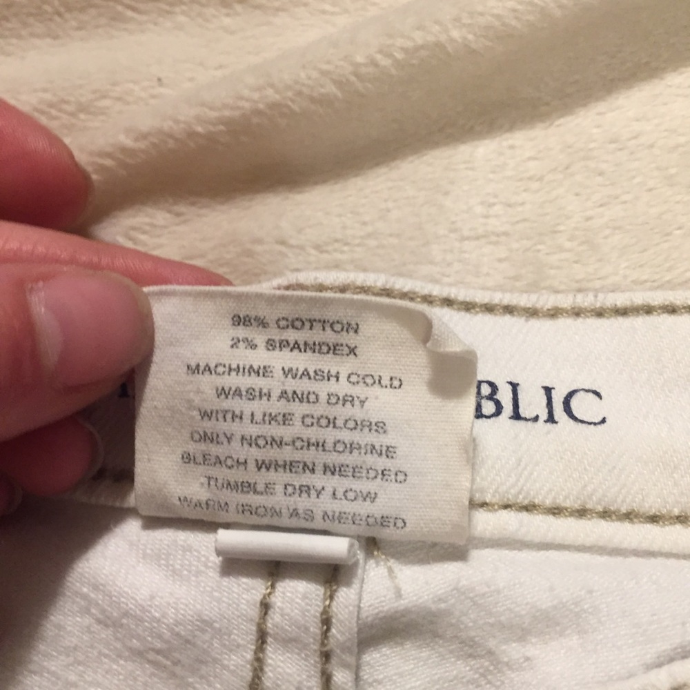 Banana Republic Stretch Fitted Jeans - Picture 8 of 8